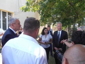 MODEL DE MILIARDE. CONSTANTIN TOMA ŞI-A ALES CA MODEL UN PRIMAR AMERICAN