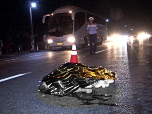 ÎNCĂ UN ACCIDENT MORTAL, LA LIMPEZIŞ. FEMEIE LOVITĂ ÎN PLIN, ÎN TIMP CE TRAVERSA STRADA