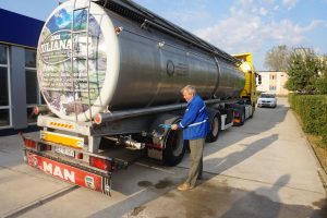 VESTE BUNĂ DE LA COMPANIA DE APĂ. CISTERNELE CU APĂ POTABILĂ NU AU FOST FOLOSITE