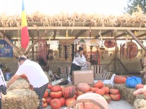 BOSTANIADĂ LA POŞTA CÂLNĂU. REŢETE ŞI POFTĂ BUNĂ LA ZILELE BOSTANULUI