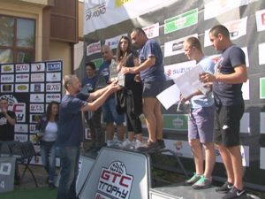 WEEK-END CU CAI PUTERE. ZIUA CEA MAI LUNGĂ S-A ÎNCHEIAT PE PODIUMUL DE PREMIERE