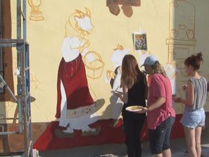 ARTĂ URBANĂ LA BUZĂU. FAŢADELE GRI VOR FI ÎNVESELITE DE ELEVII DE LA ARTE