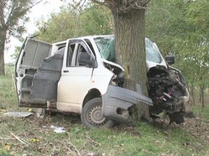 ACCIDENT GRAV ÎNTRE PADINA ŞI RUŞEŢU. UN BARBAT DE 40 DE ANI A MURIT