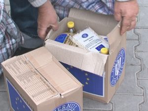 ULTIMA TRANŞĂ DE ALIMENTE UE. PACHETELE RĂMASE SUNT REDISTRIBUITE
