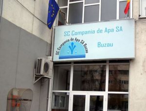 HOTĂRÂRI SUSPENDATE DE TRIBUNAL, ÎN RĂZBOIUL COMPANIA DE APĂ VS. C.L.M.