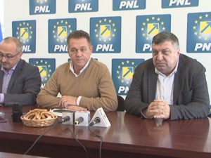 LIBERALII, DE ACORD CU TRECEREA CRÂNGULUI LA PRIMĂRIE. PNL SOLICITĂ PĂSTRAREA DESTINAŢIEI PARCULUI
