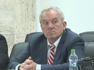 ŞEDINŢĂ CU TENSIUNI ŞI REPLICI ACIDE. COMPANIA DE APĂ VS. PRIMĂRIE, ÎNCĂ UN EPISOD