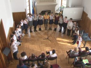 COPIII CINSTESC ROMÂNIA. UN SPECTACOL-OMAGIU PENTRU ZIUA NAŢIONALĂ