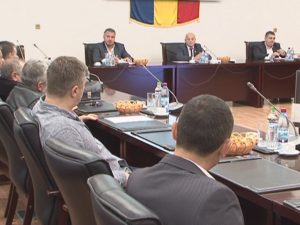 DISCUŢII ÎNTRE AUTORITĂŢI ŞI TRANSPORTATORII INTERJUDEŢENI. TRASEUL 2, MĂRUL DISCORDIEI