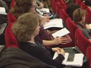 CONTESTAŢII LA CONCURSUL PENTRU DIRECTORI. PENTRU 6 CANDIDAŢI VOR FI VĂZUTE ÎNREGISTRĂRILE VIDEO
