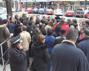POLIŢIŞTII LOCALI SCAPĂ DE CONCEDIERI. DECIZIA TRIBUNALULUI ESTE EXECUTORIE, NU DEFINITIVĂ