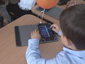 DIGITALIADA, LA PÂRSCOV. EDUCAŢIE DIGITALĂ, PENTRU ELEVII ŞCOLII „VASILE VOICULESCU”