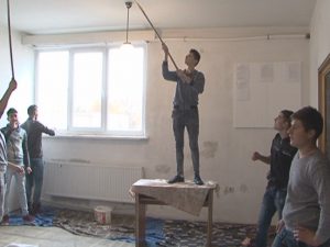 PROVOCARE PENTRU ELEVII COLEGIULUI TEHNIC. CONCURS PENTRU CEA MAI FRUMOASĂ CLASĂ