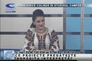 DIANA IONIŢĂ COLINDĂ ÎN STUDIOUL CAMPUS TV