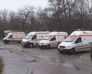 CRĂCIUN LA AMBULANŢĂ. ECHIPAJELE DE SALVATORI AU FOST PREZENTE NON-STOP LA DATORIE