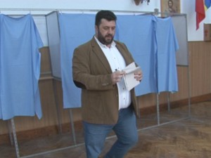 DORIN BĂDULESCU A VOTAT PENTRU BUZĂU. ”AM CREDINŢA CĂ CEI PE CARE I-AM VOTAT VOR LUPTA PENTRU BUZĂU”