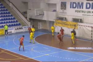 SPECTACOL OFERIT DE BELODEDICI, VLĂDOIU ŞI BURLEANU. MECI DE OLD-BOYS, ÎNAINTE DE FINALA CUPEI PRIETENIEI