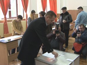 CRISTINEL ROMANESCU A VOTAT PENTRU UN BUZĂU EUROPEAN. CANDIDATUL  PENTRU  CAMERA DEPUTAŢILOR VREA O ROMÂNIE PROSPERĂ
