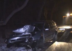 ACCIDENT SPECTACULOS ÎN CRÂNG. UN ŞOFER TERIBILIST ŞI-A DISTRUS MAŞINA