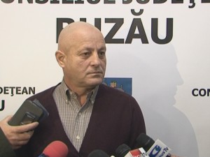 PREŞEDINTELE CJ, MULŢUMIT DE ACTIVITATEA DRUMARILOR. SE REPUNE PE TAPET PROBLEMA PERDELELOR FORESTIERE