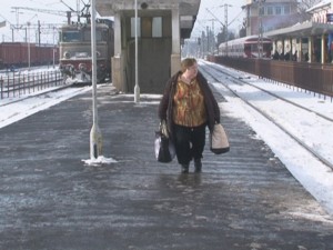 PRIMUL PERON ASFALTAT. GARA DIN BUZĂU ÎNCEPE SĂ SE CIVILIZEZE