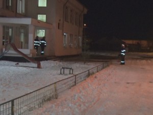 PANICĂ LA UN CENTRU DE PLASAMENT. 67 DE COPII EVACUAŢI, DE TEAMA UNEI EXPLOZII