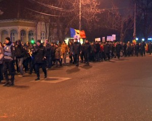 WEEKEND CU PROTESTE, LA BUZĂU. SÂMBĂTĂ 1000, DUMINICĂ 500 DE PROTESTATARI