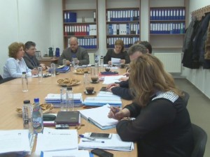 ACŢIONAR MAJORITAR, FĂRĂ REPREZENTANŢI ÎN A.G.A. COMPANIA DE APĂ I-A RECUZAT PE LUCIAN SĂLCUŢAN ŞI GETA CRISTEA