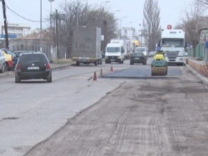 PLOMBĂRI ÎN RITM ALERT. SE LUCREAZĂ ÎN CENTRU ŞI LA IEŞIRILE DIN ORAŞ