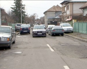 MAŞINILE PARCATE ILEGAL VOR FI RIDCATE DE TRANS-BUS. 600 DE LEI, TAXA MINIMĂ PENTRU RECUPERAREA AUTOTURISMELOR
