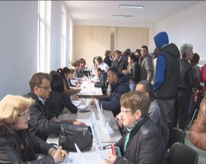 RATA ŞOMAJULUI, ÎN CONTINUĂ SCĂDERE. PESTE 3.000 DE ANGAJĂRI DE LA ÎNCEPUTUL ANULUI