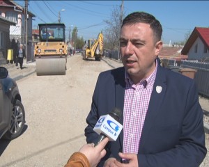 VIILOR, PRIMA STRADĂ CE VA FI ASFALTATĂ COMPLET. VICEPRIMARUL IONUŢ APOSTU A FĂCUT O VIZITĂ DE LUCRU