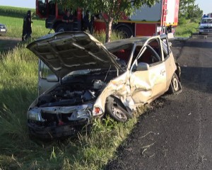 ACCIDENT CU ŞAPTE RĂNIŢI, LA COSTEŞTI. EXPLOZIA UNUI PNEU, POSIBILĂ CAUZĂ