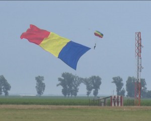 SHOW LA BOBOC. AERONAVELE DE LUPTĂ MIG 21 ŞI F 16 NU AU AJUNS LA SPECTACOL
