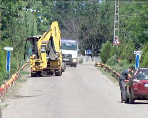 PROIECTE PENTRU BRĂDEANU. DUPĂ APĂ ŞI CANALIZARE, SE VOR REABILITA STRĂZILE
