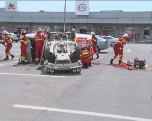 MARŢI, 13, ZIUA INFORMĂRII PREVENTIVE. EXERCIŢII ORGANIZATE DE I.S.U. BUZĂU