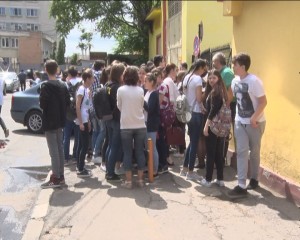 EMOŢII LA CAPACITATE, PENTRU ELEVI ŞI PĂRINŢI. ABSOLVENŢII DE GIMNAZIU, LA PRIMUL EXAMEN SERIOS