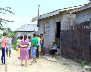 FONDURI EUROPENE PENTRU RÂMNICELU. PESTE 6 MILIOANE DE EURO DESTINAŢI ETNICILOR ROMI