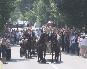 SĂRBĂTOARE LA MONTEORU. SUTE DE TURIŞTI AU FOST PREZENŢI ÎN STAŢIUNE