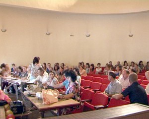 PESTE 500 DE CANDIDAŢI LA TITULARIZARE. CONCURENŢĂ MARE LA EDUCATORI ŞI ÎNVĂŢĂTORI