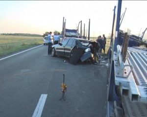 ACCIDENT RUTIER GRAV, LA LIPIA. DOI RĂNIŢI SPITALIZAŢI, ÎN URMA EVENIMENTULUI RUTIER