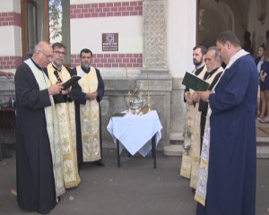 UN SECOL ŞI JUMĂTATE DE EXCELENŢĂ. O NOUĂ PLACĂ ANIVERSARĂ PE FRONTISPICIUL HASDEULUI