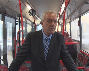 OPERAŢIUNEA „AUTOBUZUL”. PRIMARUL TOMA A PLIMBAT PRESA BUZOIANĂ CU AUTOBUZELE OLANDEZE