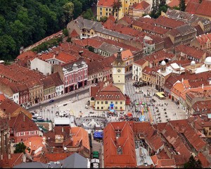 MODEL PENTRU BUZĂU. TOMA ÎŞI DOREŞTE CA ORAŞUL SĂ ARATE PRECUM BRAŞOVUL