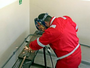 ÎNVĂŢĂMÂNTUL DUAL, START CU PROBLEME. O SINGURĂ CLASĂ FORMATĂ PENTRU SUDORI