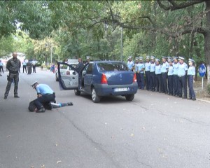 POLIȚIȘTII BUZOIENI, INSTRUIȚI DE COLEGII DE LA S.I.A.S. PREGĂTIRE PENTRU ORDINE PUBLICĂ ȘI CIRCULAȚIE