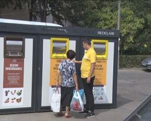 CONCEPT NOU DE PLATFORMĂ ÎN MICRO 14. ESTE COMPARTIMENTATĂ PENTRU TOATE TIPURILE DE DEŞEURI