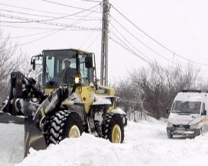 NE AŞTEAPTĂ O IARNĂ GREA. AUTORITĂŢILE SUNT... APROAPE PREGĂTITE