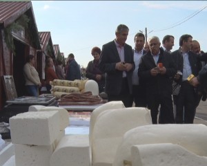 TOAMNA BUZOIANĂ. AU FOST DESCHISE OFICIAL CELE CINCI ZILE DE SĂRBĂTOARE