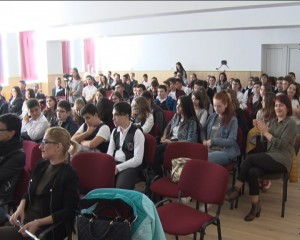 SUNET ŞI LUMINĂ. ELEVII DE LA MOISIL AU PROIECTE DEOSEBITE